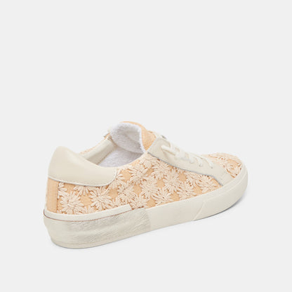 ZINA FLORAL SNEAKERS CREME FLORAL RAFFIA | Dolce Vita