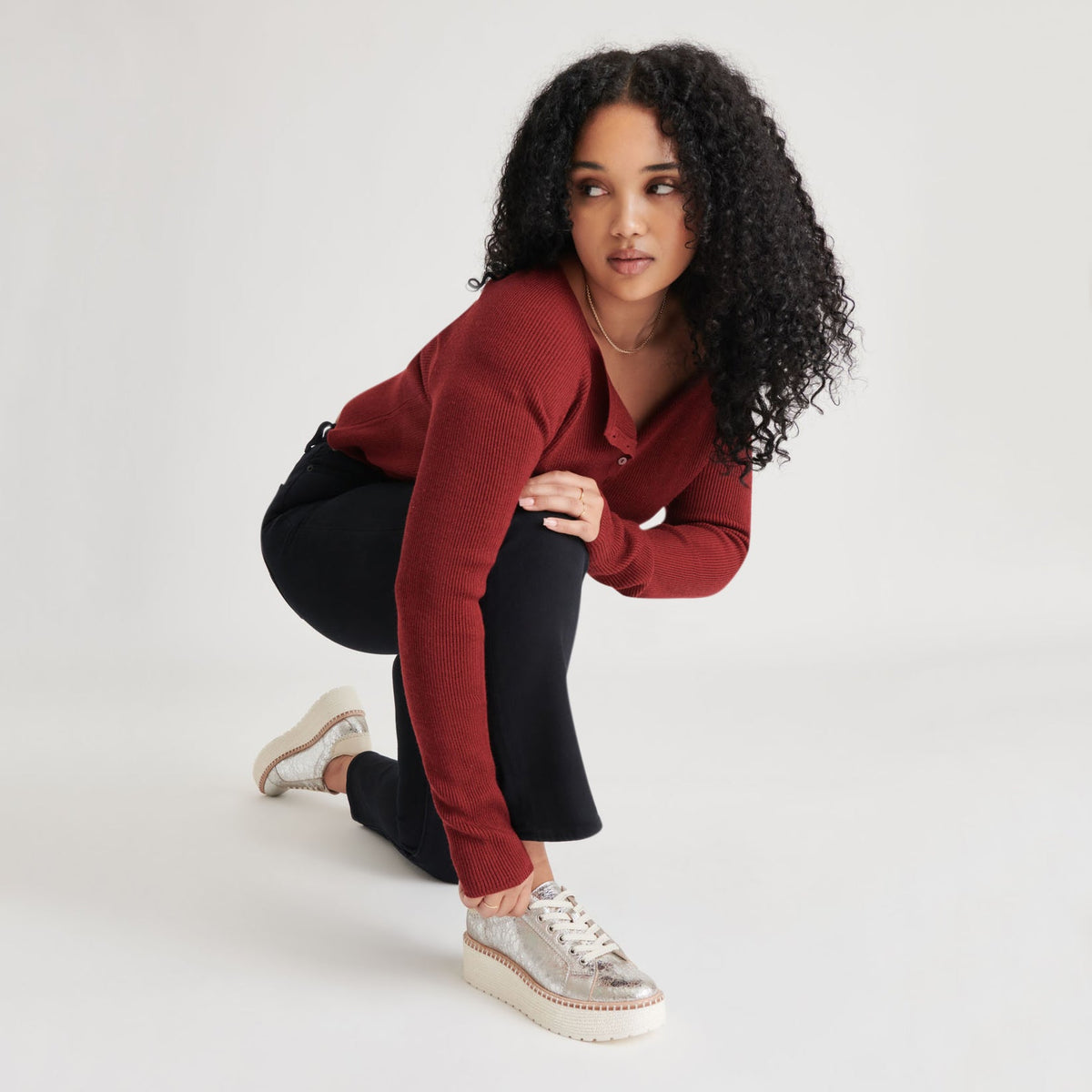 TWAIN SNEAKERS SILVER CRACKLED LEATHER | Dolce Vita