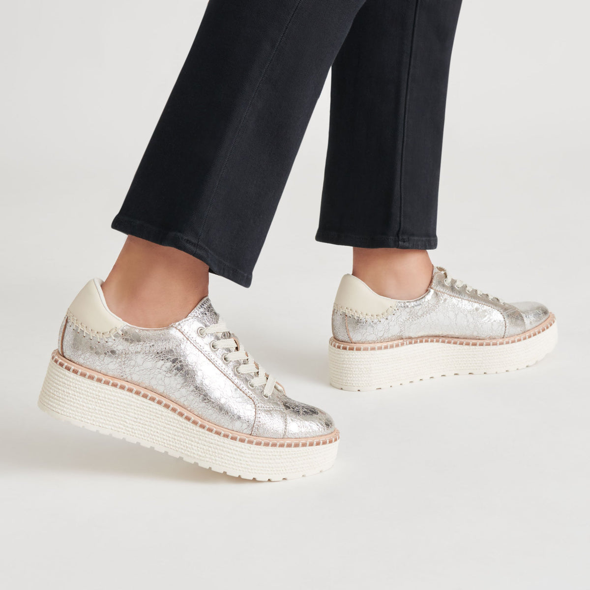 TWAIN SNEAKERS SILVER CRACKLED LEATHER | Dolce Vita