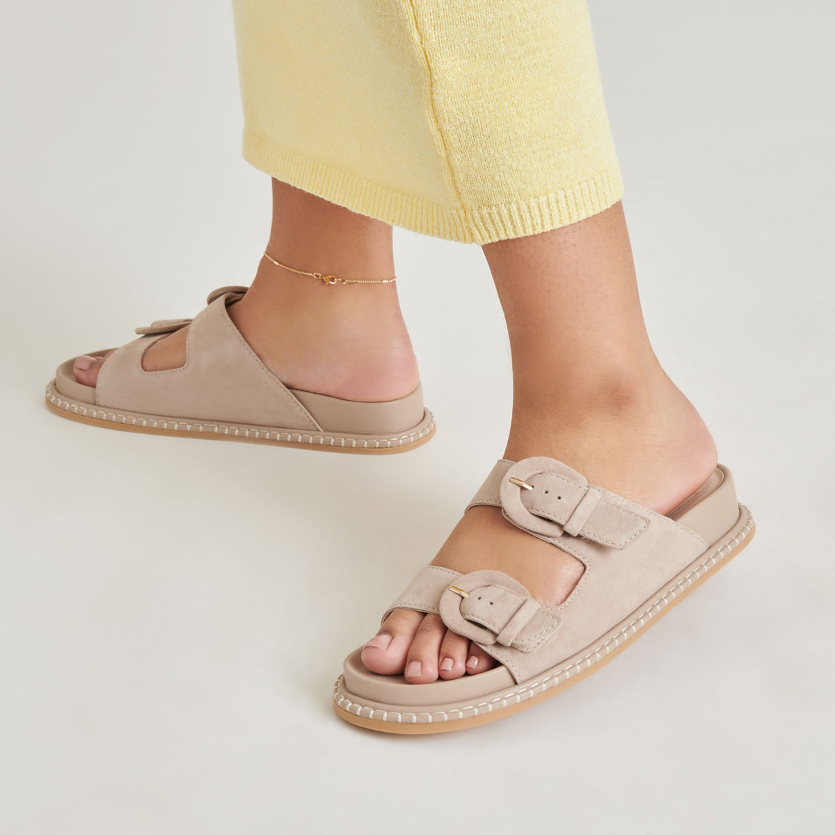 SHAUNY SANDALS DK TAUPE SUEDE | Dolce Vita