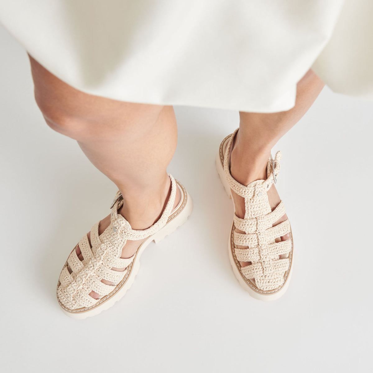 LASLY SANDALS OATMEAL KNIT | Dolce Vita