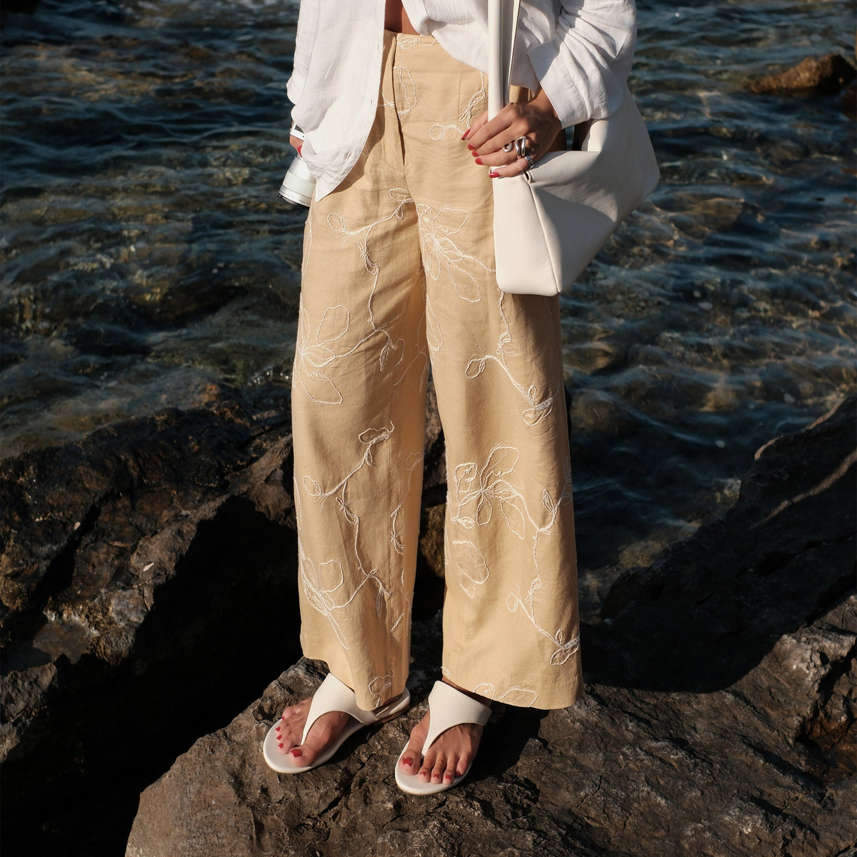 KITTLE SANDALS OFF WHITE LEATHER | Dolce Vita
