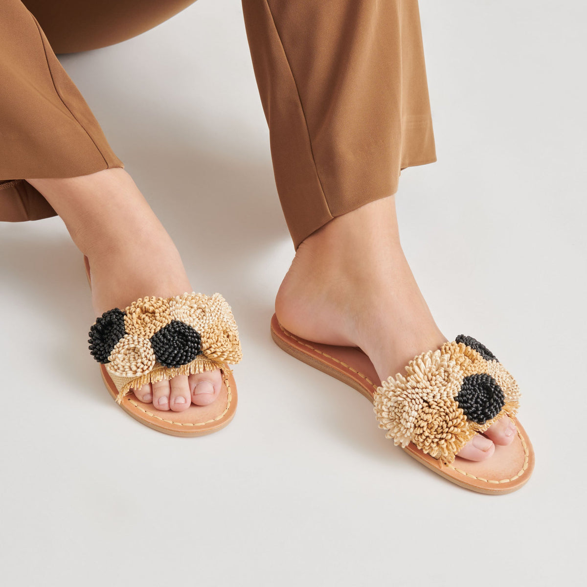 DANELA SANDALS BLACK NATURAL RAFFIA | Dolce Vita