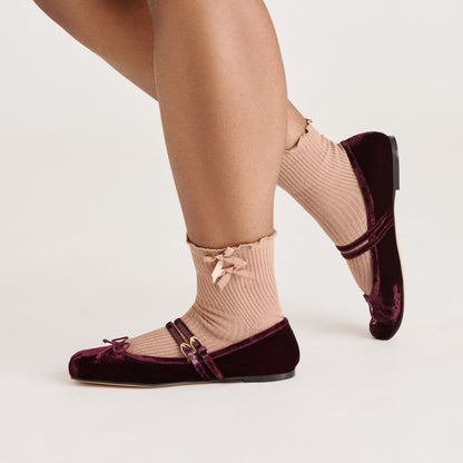 Lettuce Edge Bow Mocha Anklet Socks | Dolce Vita