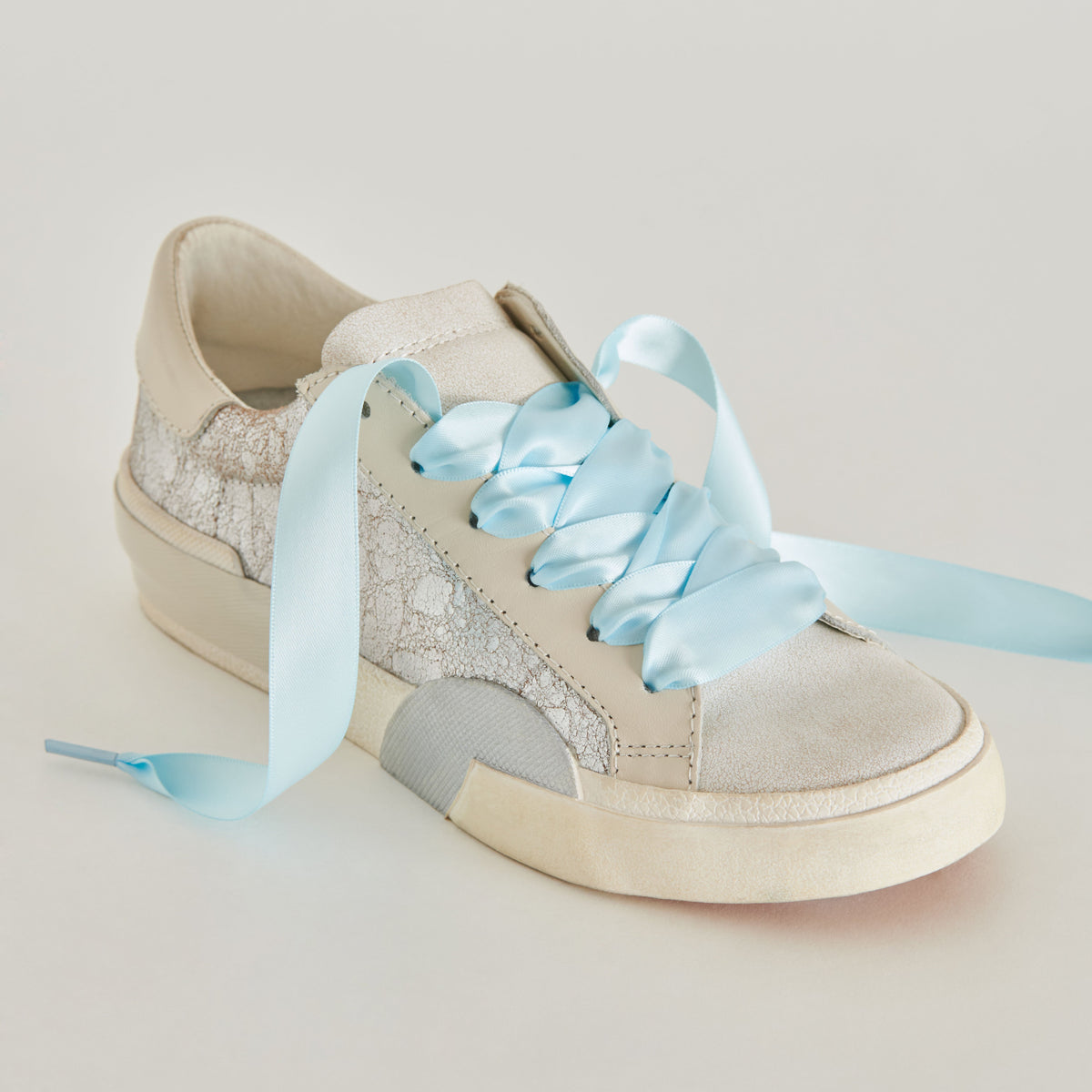 SATIN LACE LIGHT BLUE | Dolce Vita