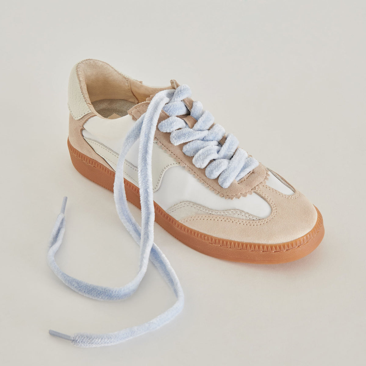 FUZZY LACE LIGHT BLUE | Dolce Vita