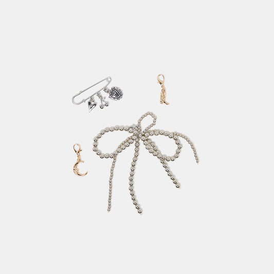 PIN CHARM PACKAGE ASSORTED | Dolce Vita