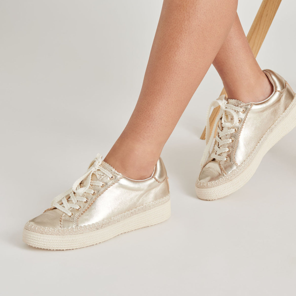LENNIX SNEAKERS LIGHT GOLD METALLIC LEATHER | Dolce Vita